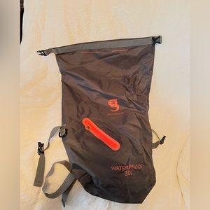 Geckobrands Waterproof Backpack